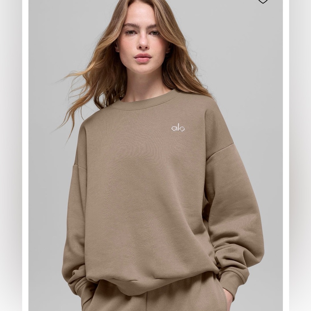 ALO Accolade Crewneck Sweatshirt